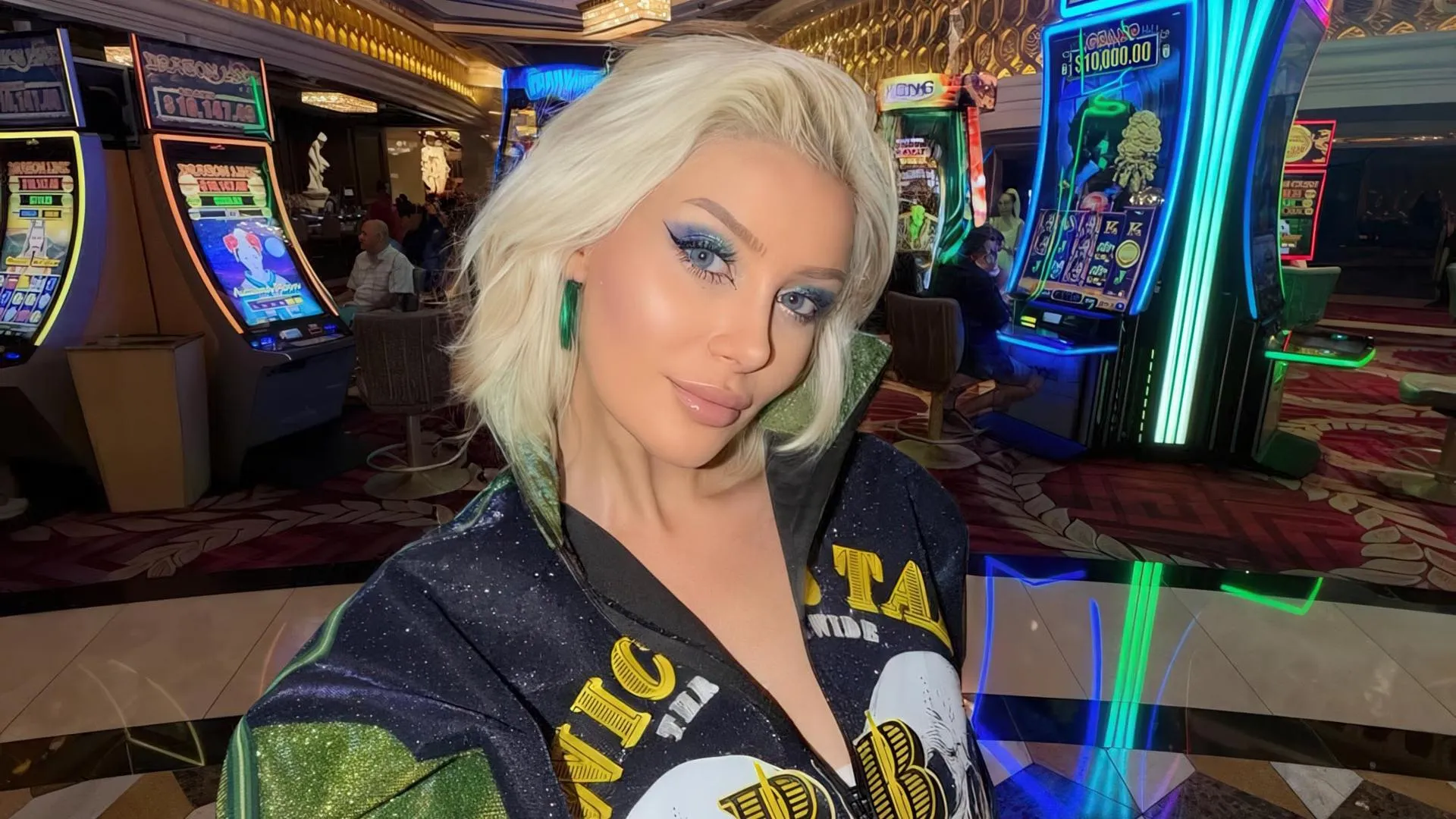 Соцсети Айшегюль Эраслан