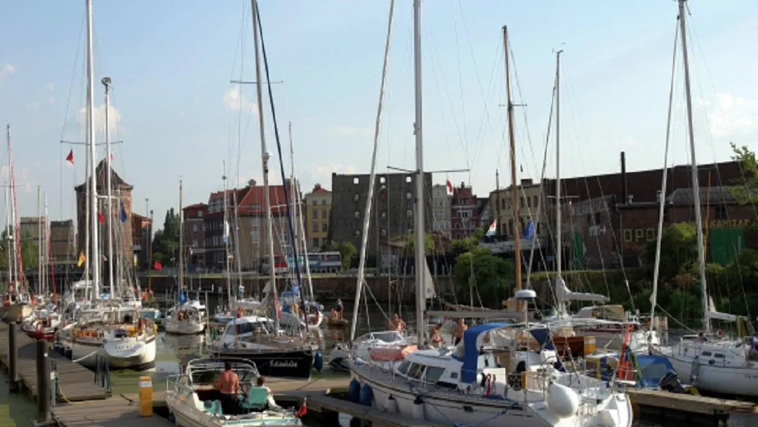 Недалеко от русской границы поймали пьяного поляка на яхте