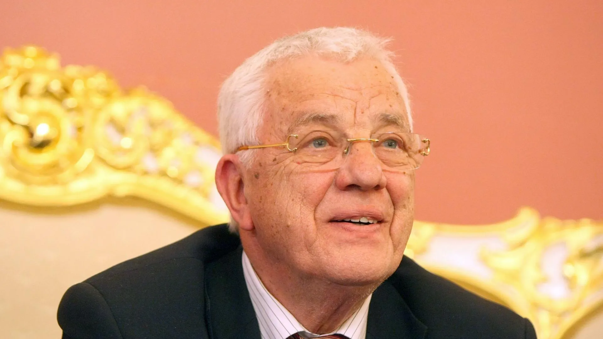 Zamir Usmanov/Russian Look