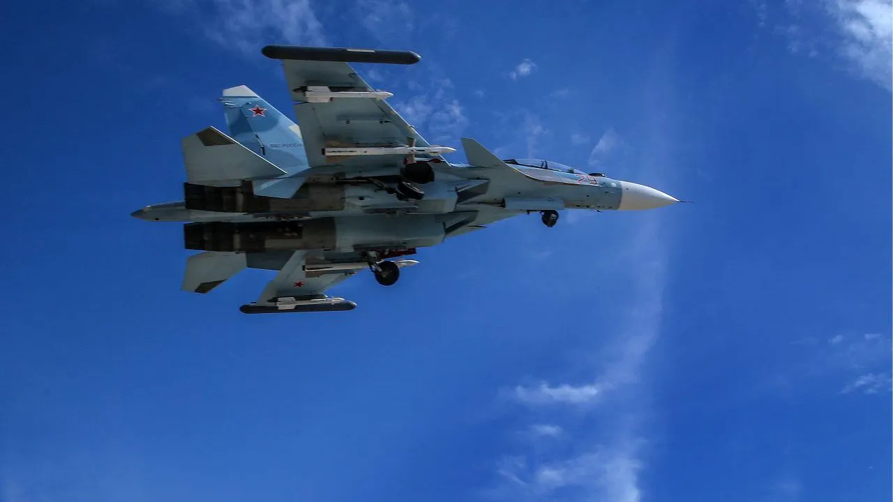 Истребитель Су-30 разбился во время тренировочного полета