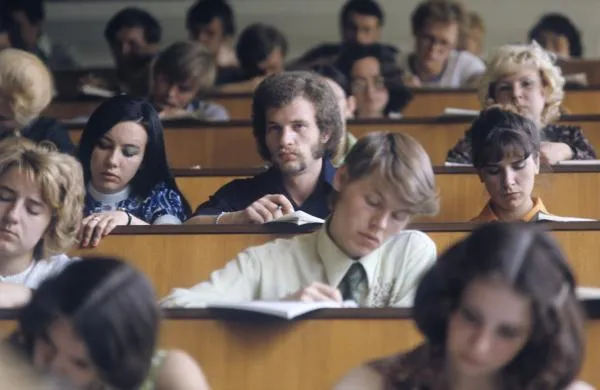 Учащиеся рабочих факультетов, май 1976 года