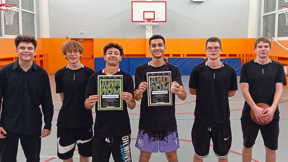 Фото: МАОУ Свердловская СОШ №2