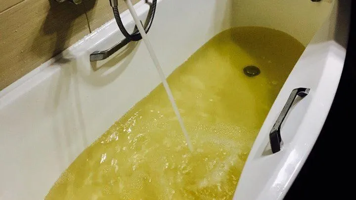 Лимонная вода поступила в жилые дома Люберец