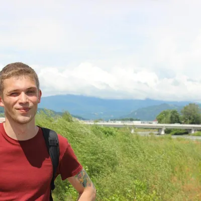 Антон Хухорев