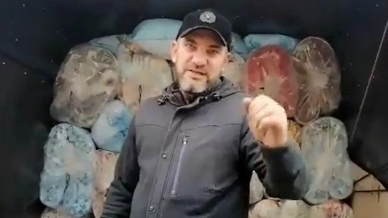 Дагестанская община в Клину собрала целый фургон подушек и матрацев для мобилизованных