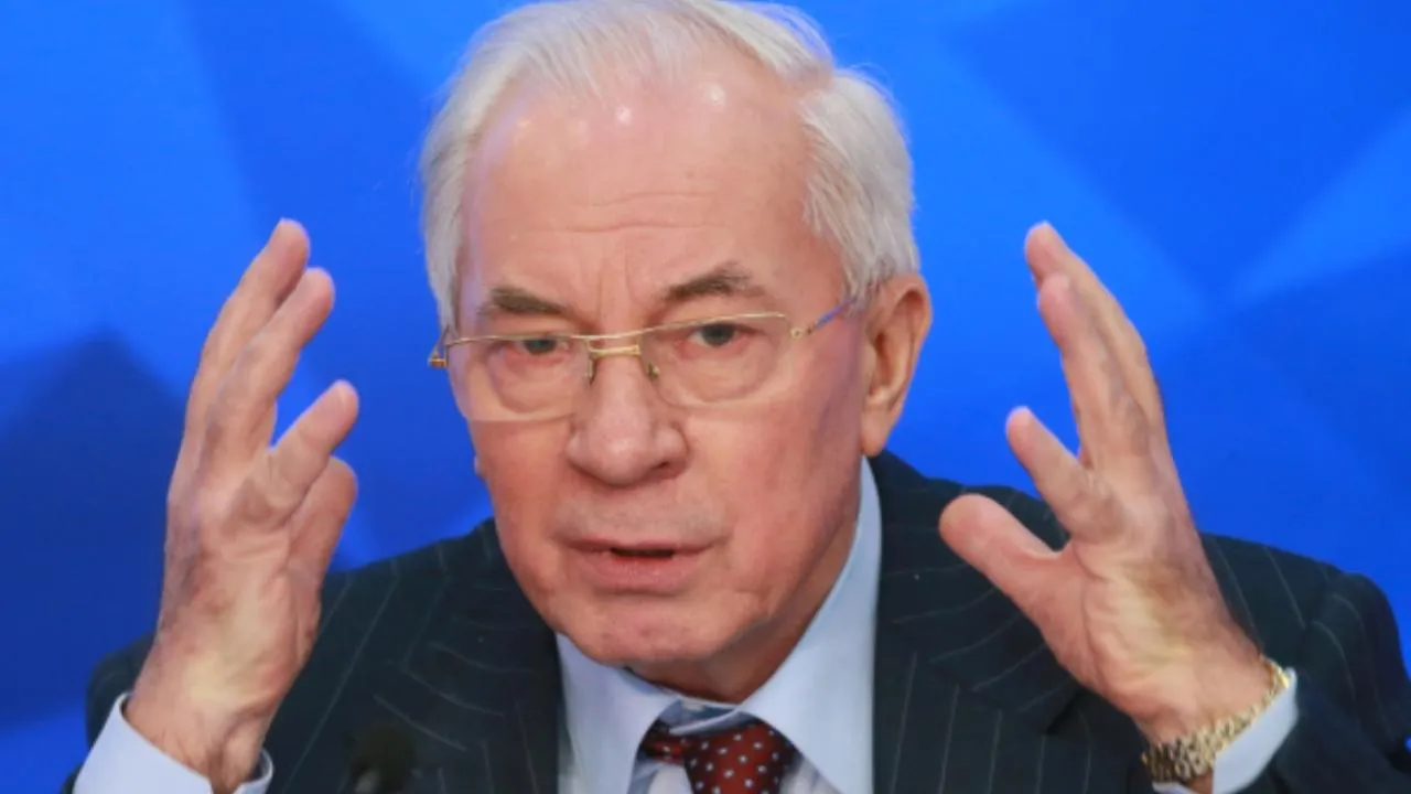 Азаров заявил об обмане украинцев правительством по поводу скорого членства в ЕС