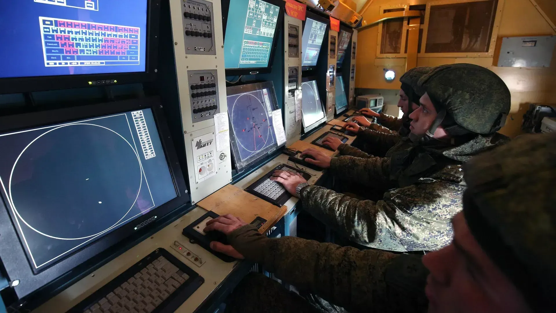 Минобороны: российская ПВО сбила украинский беспилотник в Курской области