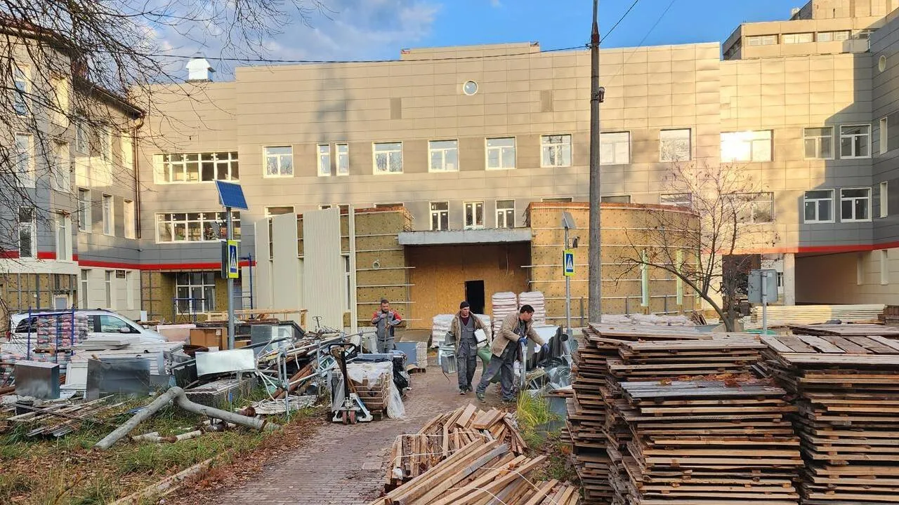 В подмосковном Жуковском до конца 2023 года завершится капремонт поликлиники