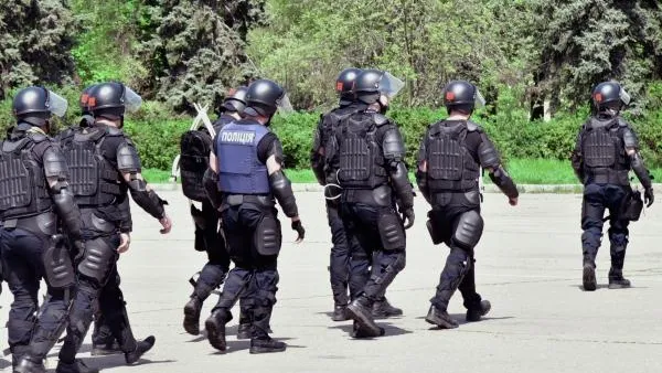 В Одессе группа неизвестных разгромила кафе