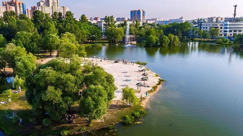 В парке Реутова установили 60 новых малых архитектурных форм