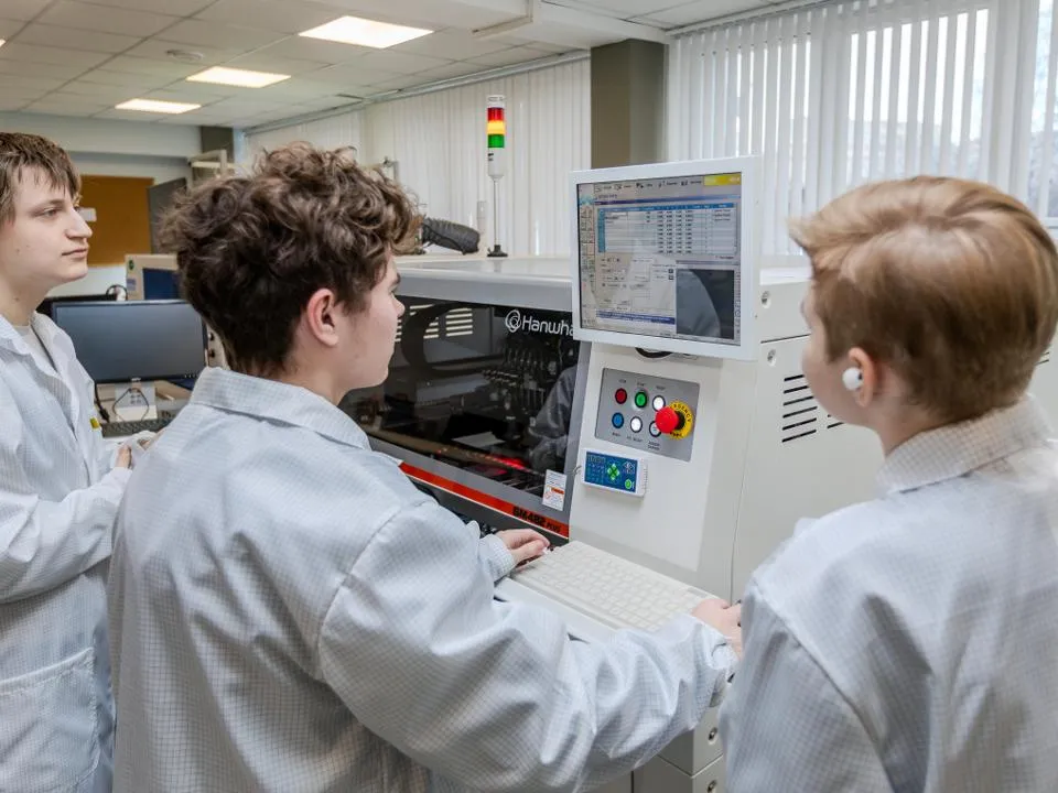 Не все специальности выживут: зачем в России утвердили список приоритетных профессий