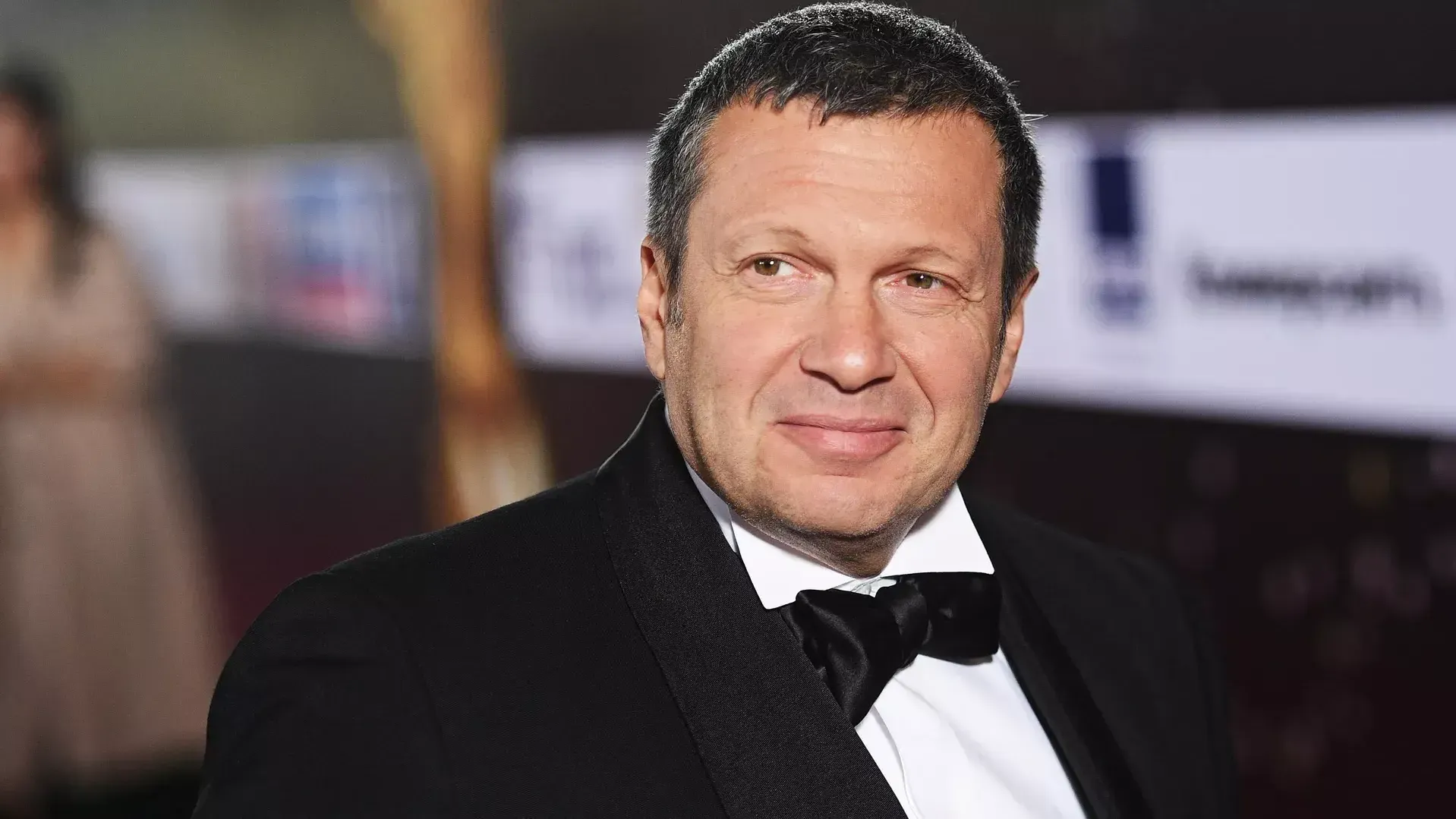 Соловьев извинился перед МИД РФ за уволенного Сатановского, обозвавшего Захарову «выпивающей шмарой»