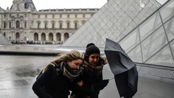 Европа страдает из-за сильных ураганов