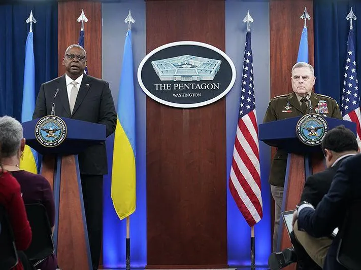 США относятся к украинцам, словно к тараканам — мнение политолога