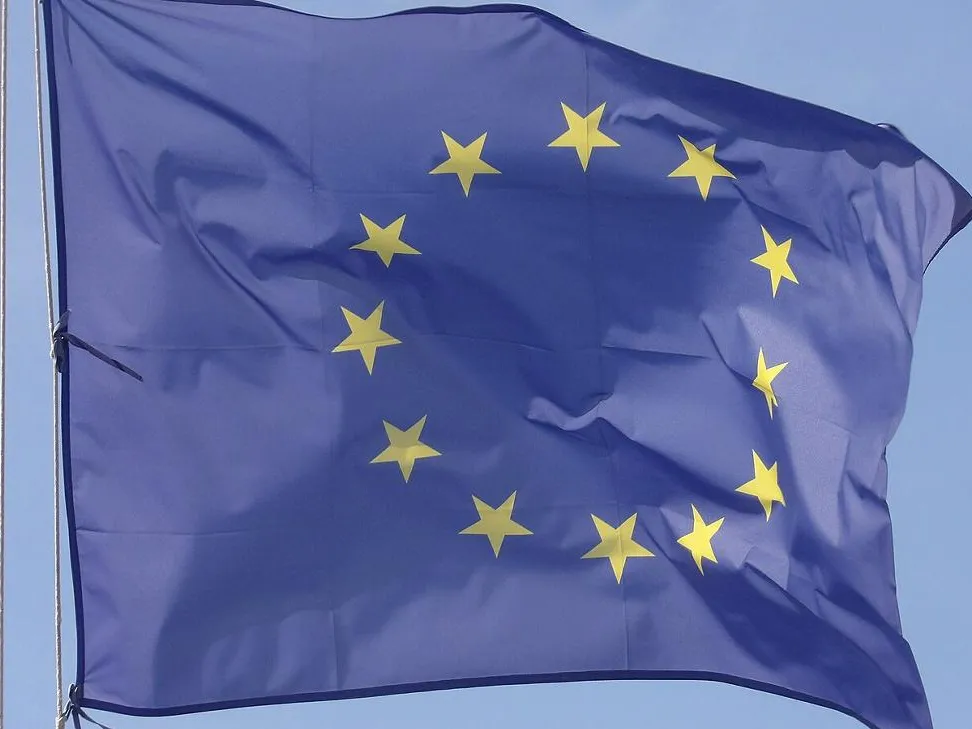 Предать свою нацию: решатся ли Сербия и Молдавия на антироссийские санкции в обмен на вступление в ЕС?