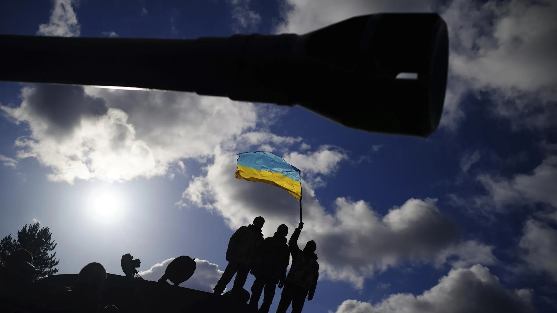 Британия предоставит Украине новую технику и снаряды для танков