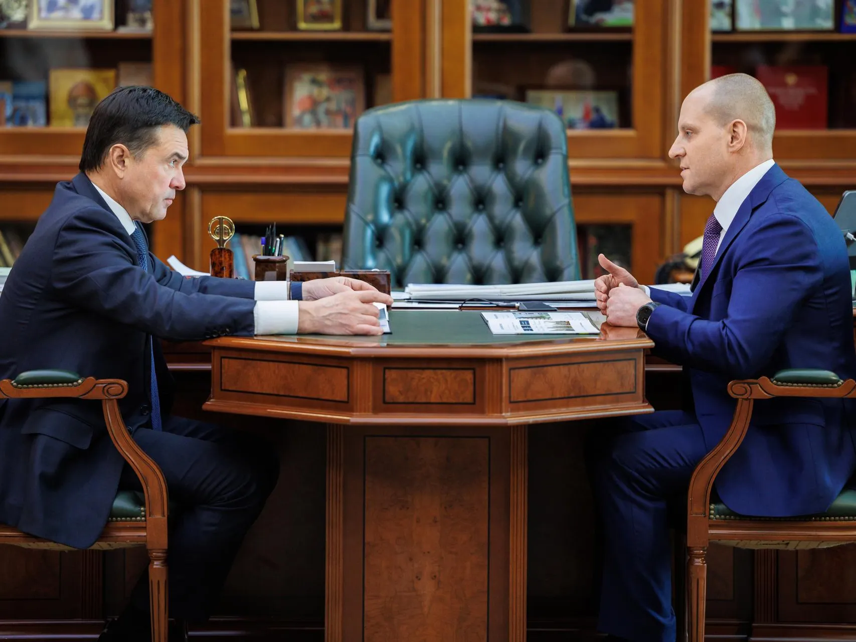 Губернатор Подмосковья провел рабочую встречу с главой Пушкинского