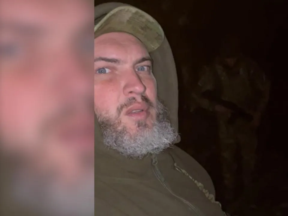 «Возили гуманитарную помощь в детские дома»: боец БАРС-16 рассказал, чем занимался до службы на фронте