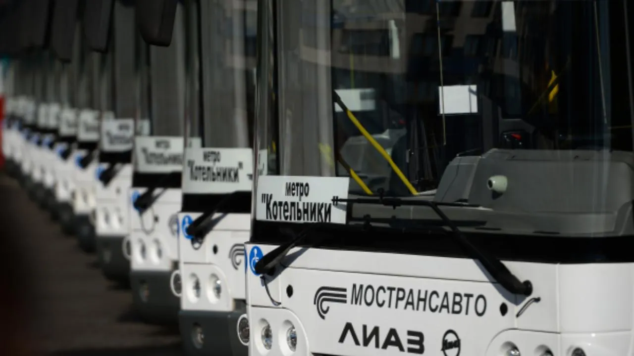 Расписание движения автобусов и электричек изменится в Подмосковье в праздники