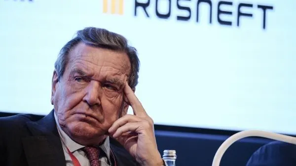Экс-канцлер Германии Шредер заявил, что Вашингтон запретил Киеву пойти на мирные переговоры с Москвой в 2022 году