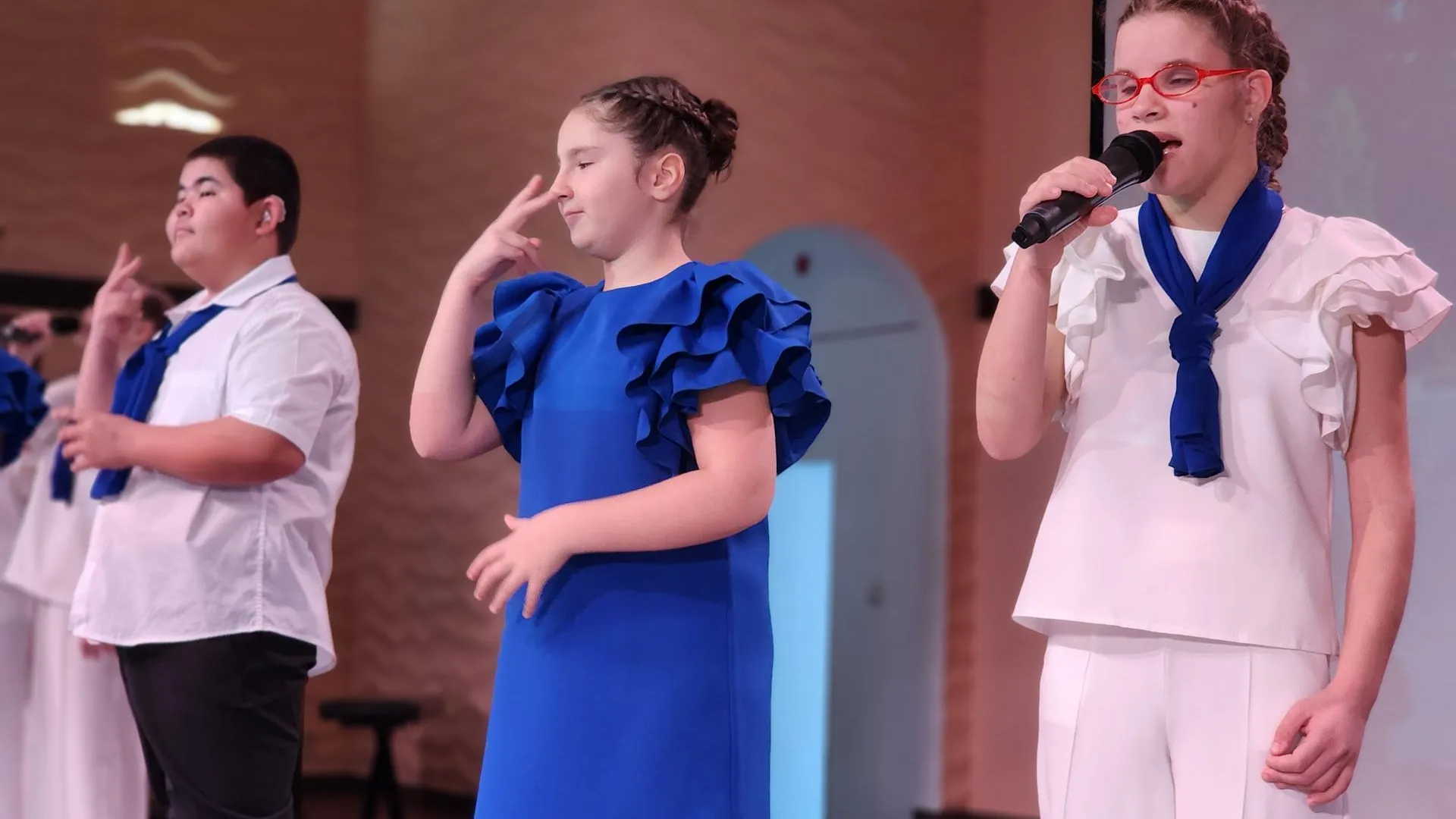 REGIONS/Елена Шумакова