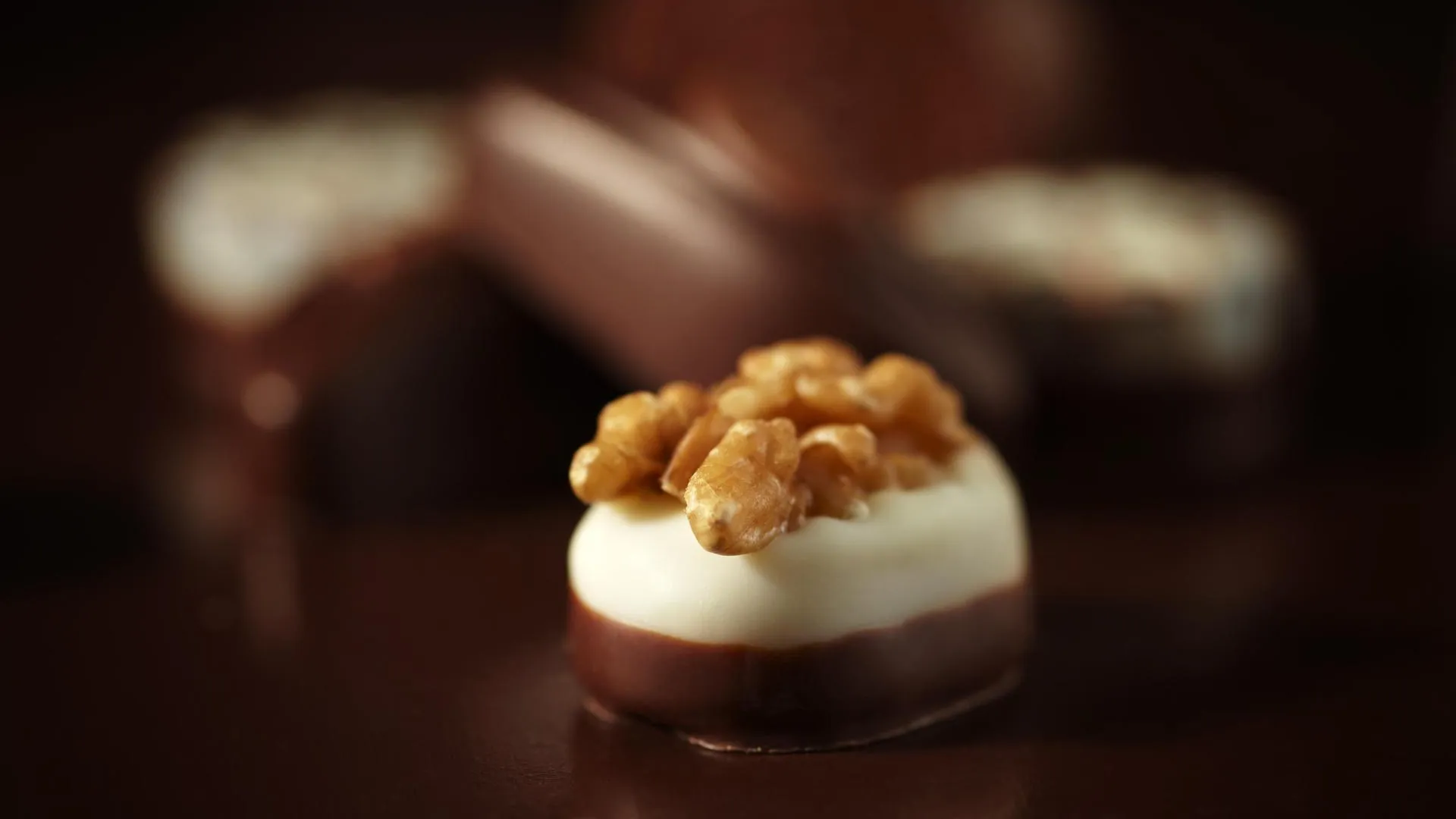 Janus/imageBROKER.com