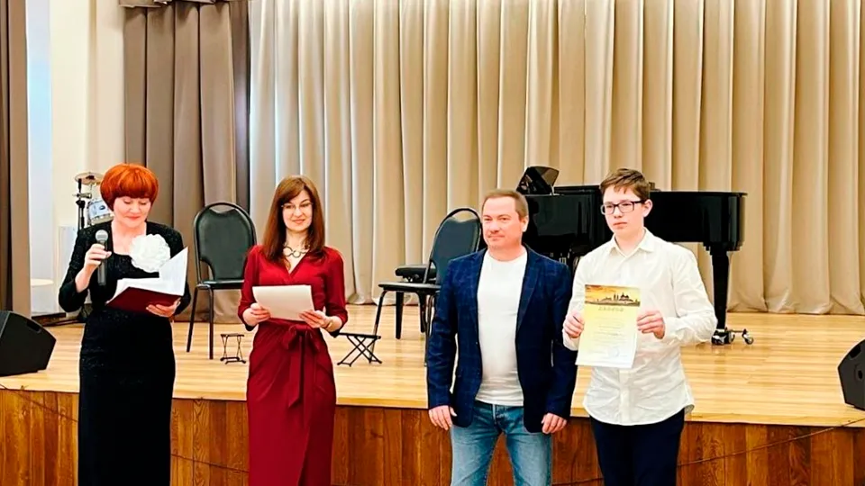 Артемий Сарычев (справа). Фото: ДШИ им. А.С. Голубкиной