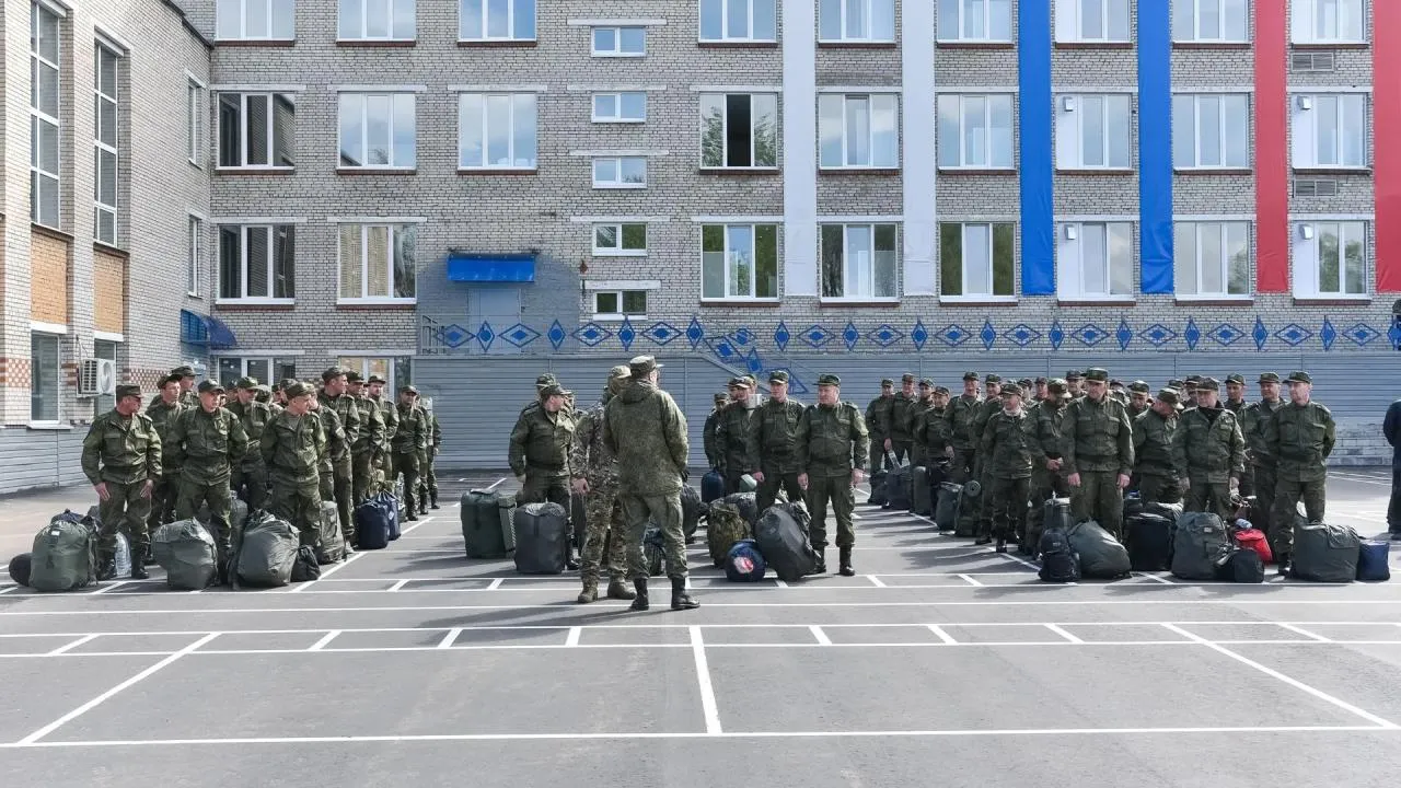 Будущие контрактники продолжают прибывать в Московский областной пункт отбора