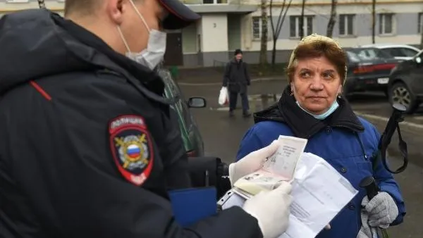Жителям Подмосковья рассказали, как оформить цифровой пропуск для поездки на дачу
