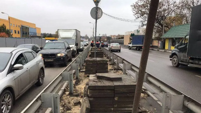 В Мытищах на Пироговском шоссе приступили к переустройству инженерных коммуникаций