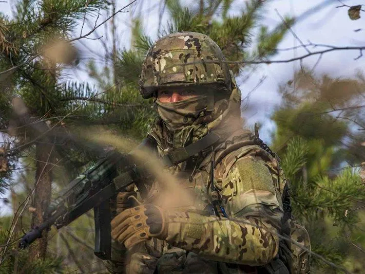 «Окунулся в детство»: боец, который долго не видел отчий дом, во время СВО вернулся в свою деревню