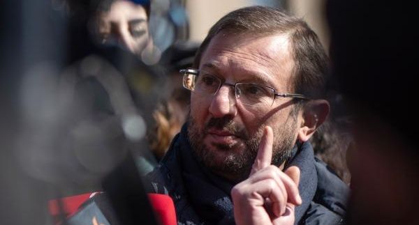 В Армении прошли обыски в домах оппозиционных политиков Манукяна и Матиняна
