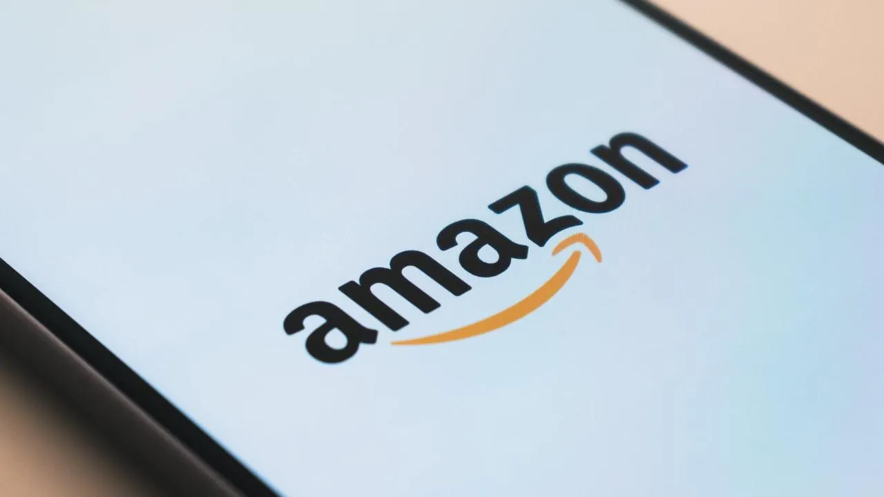 Роскомнадзор включил Amazon в перечень иностранных компаний, подлежащих «приземлению»