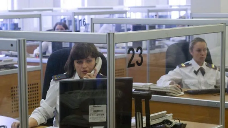 Трое бандитов избили мужчину и забрали у него 764 тысячи рублей в столице 