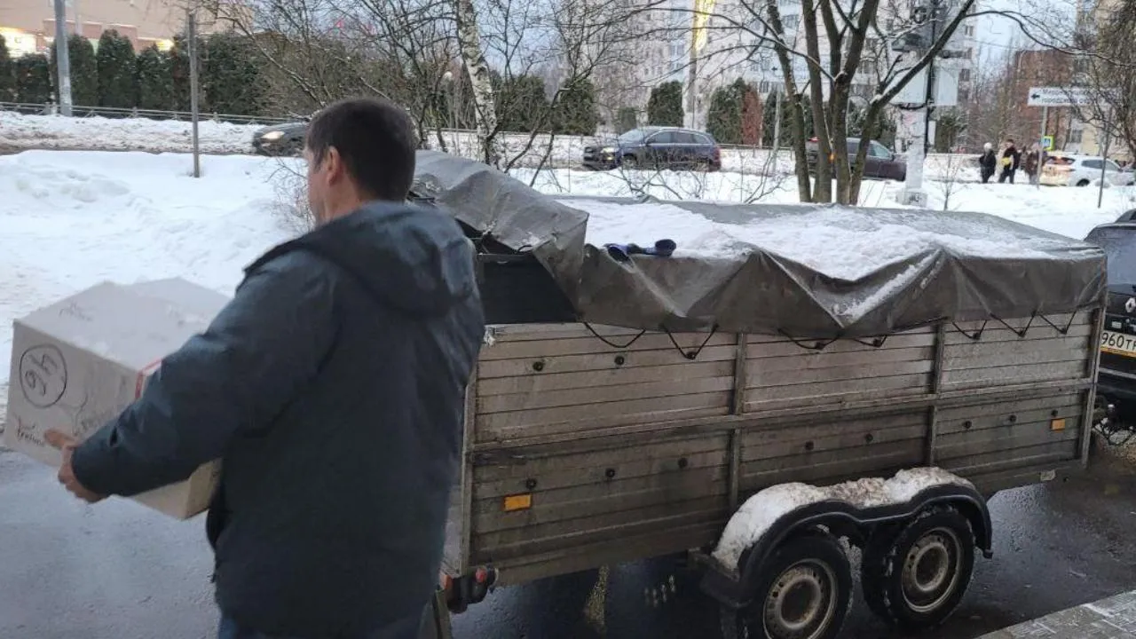 Долголеты из подмосковной Истры отправили новогодние посылки в зону СВО