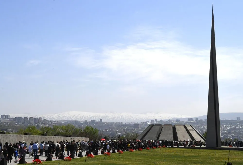 Мемориал жертв геноцида армян «Цицернакаберд» в Ереване
