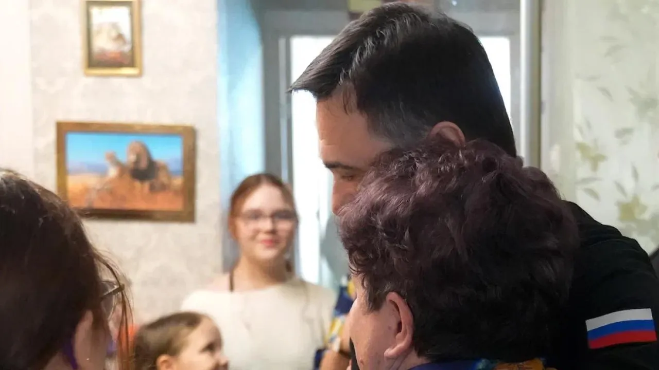 Губернатор Подмосковья навестил семью кавалера Ордена Мужества Олега Шорикова в Лобне