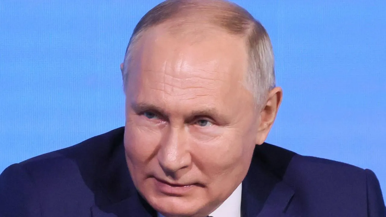 Путин заявил, что банковский сектор справляется со всеми трудностями