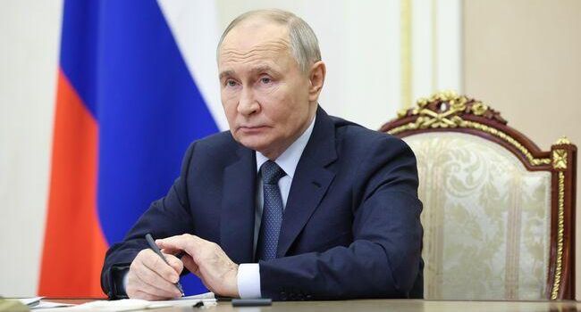 Путин: безопасное и мирное будущее является главной целью России