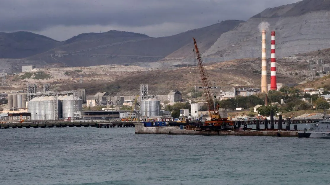 Российские корабли отбили атаку на военно-морскую базу в Новороссийске