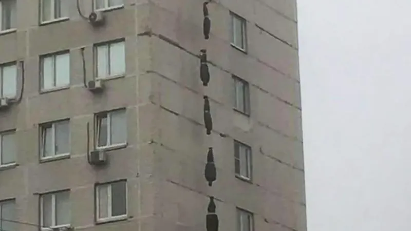 Популярный рэпер снимает у МОНИКИ клип со свисающими трупами