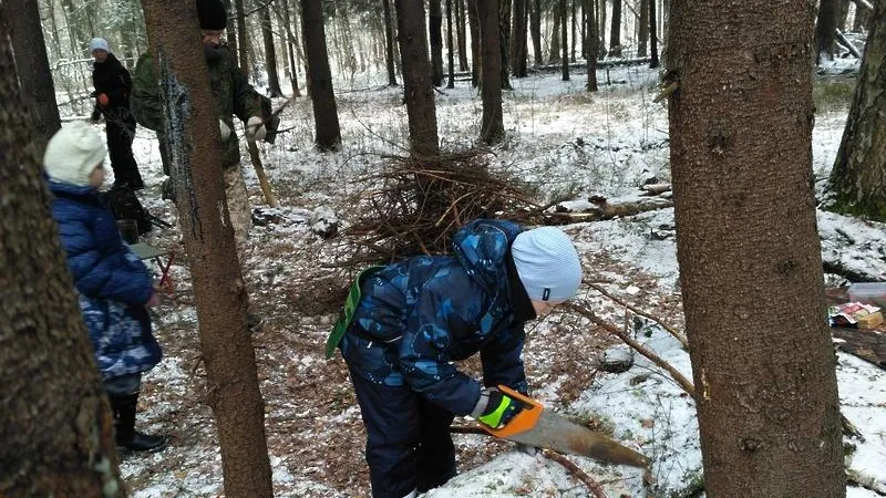Учащиеся воскресной школы в Балашихе совершили поход по Кучинскому лесопарку