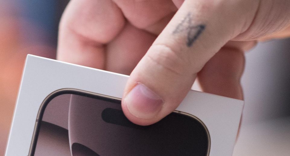 Полиция Бразилии заподозрила в преступлении девушку, умершую с 26 iPhone на теле