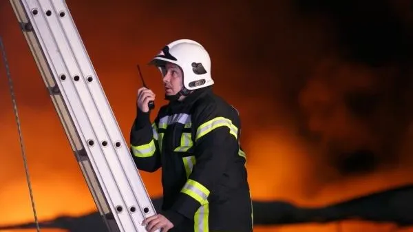 Два человека пострадали при пожаре в Шаховской