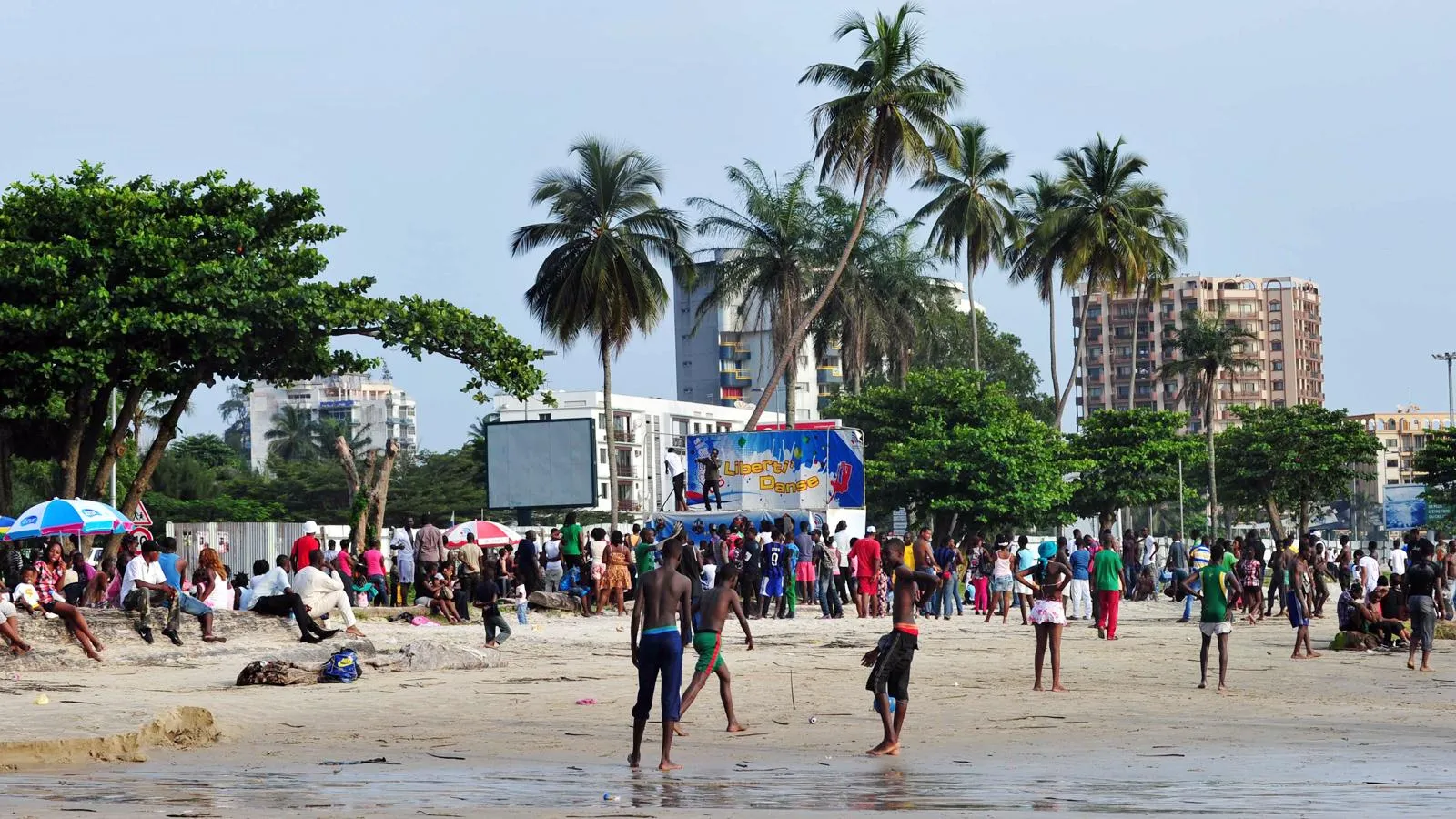 Столица Габона Либревиль. © x99