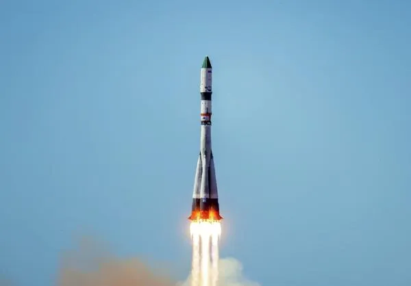 Старт ракеты-носителя «Союз-2.1а» с грузовым кораблем «Прогресс МС-27» с космодрома Байконур
