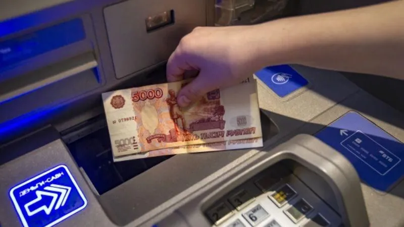 Почти половина россиян хочет найти источник дополнительного заработка