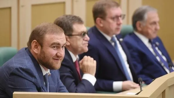 В Москве задержали сенатора по подозрению в заказных убийствах
