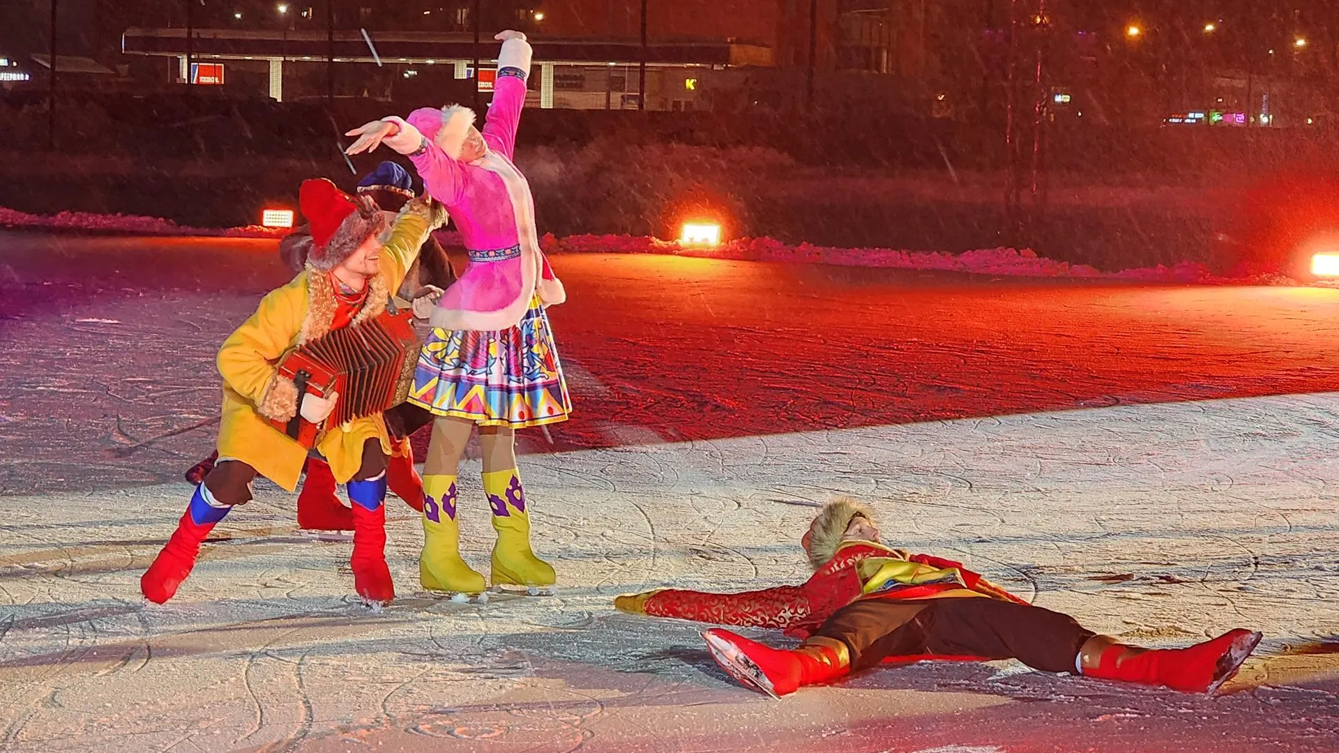 Роман Савельев