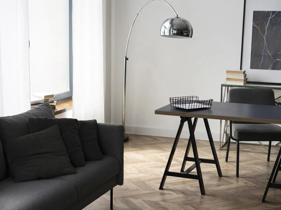 «Привносит в жизнь позитив»: выяснилось, чем полезны перестановки мебели